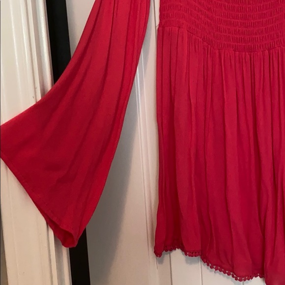 Off the Shoulder Coral Flowy Top - Picture 2 of 2